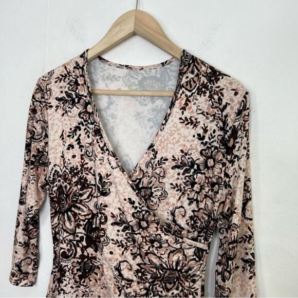 Garnet Hill Faux Wrap Knit Surplice Floral Brianna Dress Midi size Medium - Picture 10 of 15